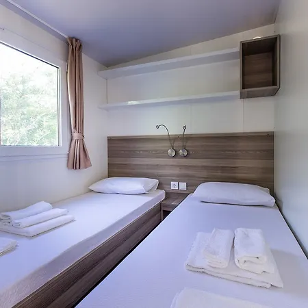 Kamp Porton Biondi Mobile Homes Hotel