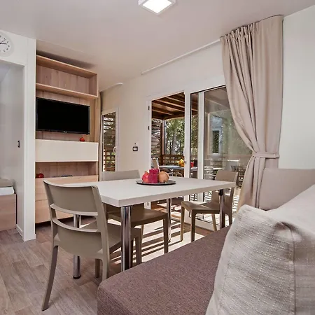 Kamp Porton Biondi Mobile Homes Hotel 3*